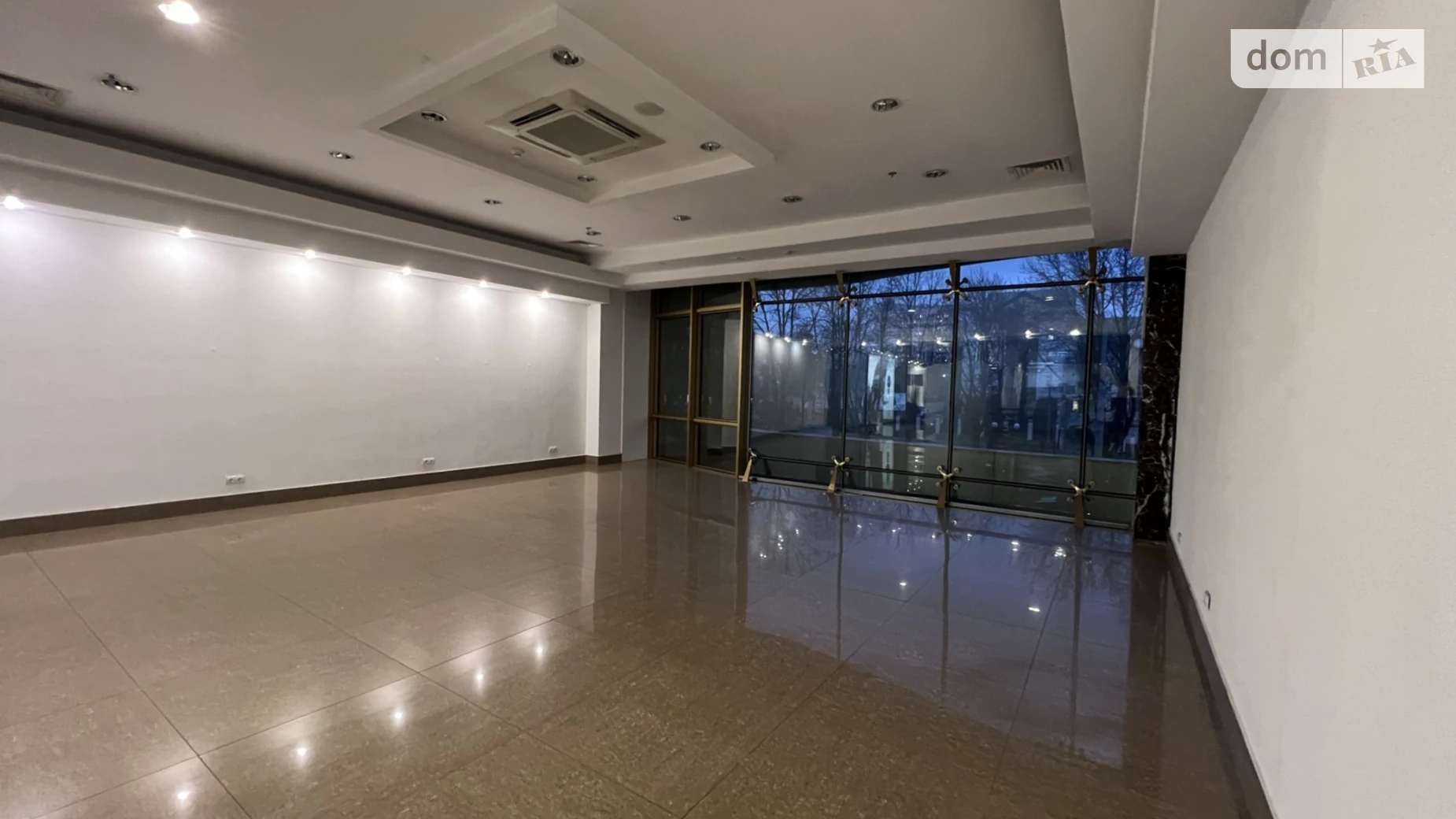 Здається в оренду офіс 60 кв. м в бізнес-центрі, цена: 37200 грн - фото 2