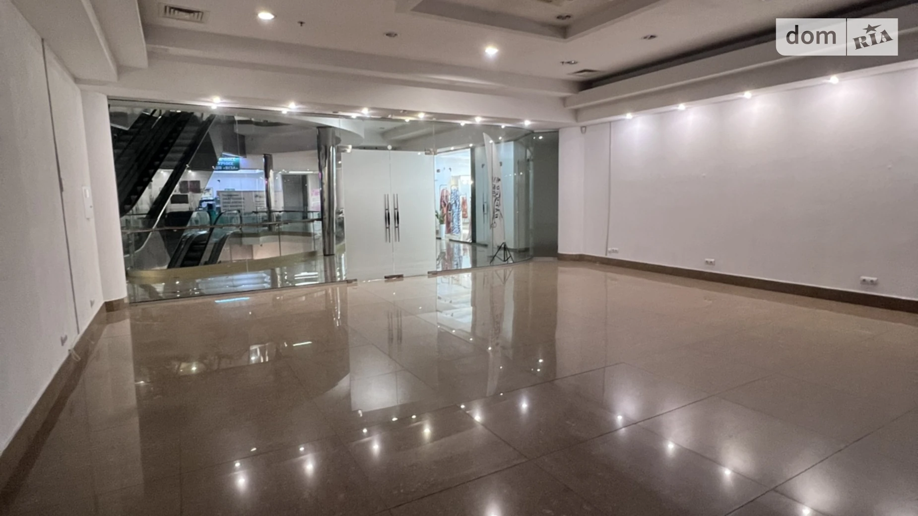 Здається в оренду офіс 60 кв. м в бізнес-центрі, цена: 37200 грн - фото 3