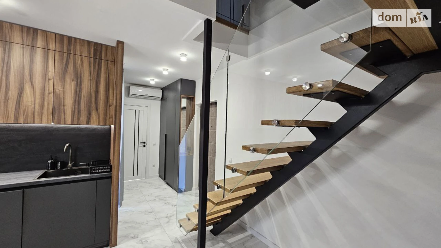 3-комнатная квартира 102.6 кв. м в Тернополе, ул. Франко Ивана - фото 4