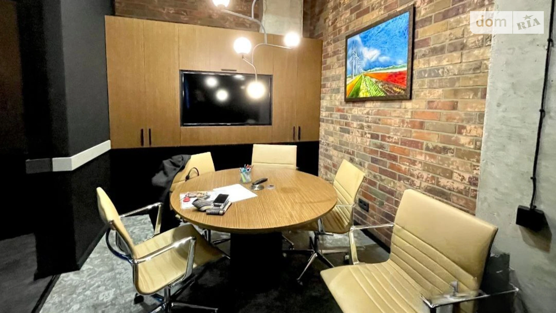 Сдается в аренду офис 70 кв. м в бизнес-центре, цена: 2300 $ - фото 2