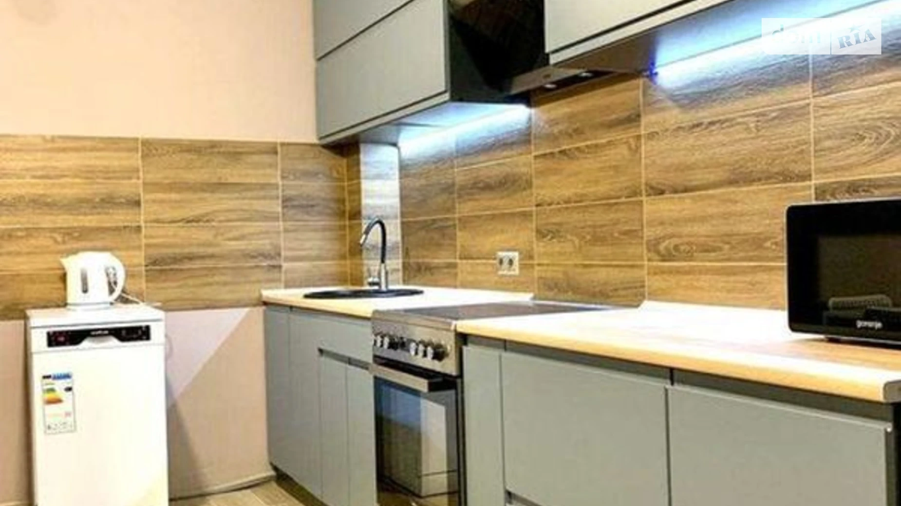 Сдается в аренду 1-комнатная квартира 45 кв. м в Львове, ул. Линкольна Авраама, 10 - фото 4