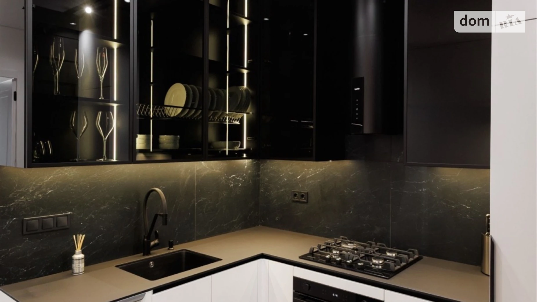 Продается 2-комнатная квартира 56 кв. м в Киеве, цена: 149000 $ - фото 2