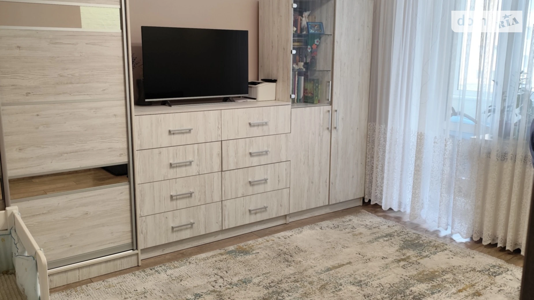 1-комнатная квартира 40 кв. м в Луцке, ул. Орлика Пилипа - фото 2