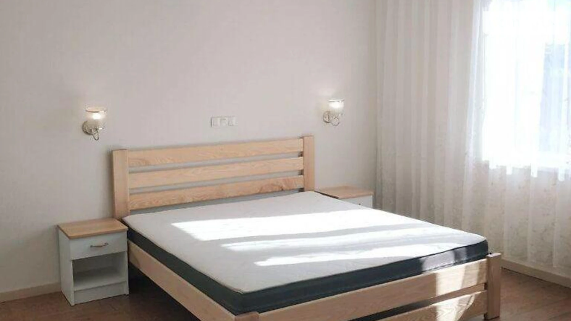 Продається будинок 2 поверховий 172 кв. м с басейном, цена: 120000 € - фото 2