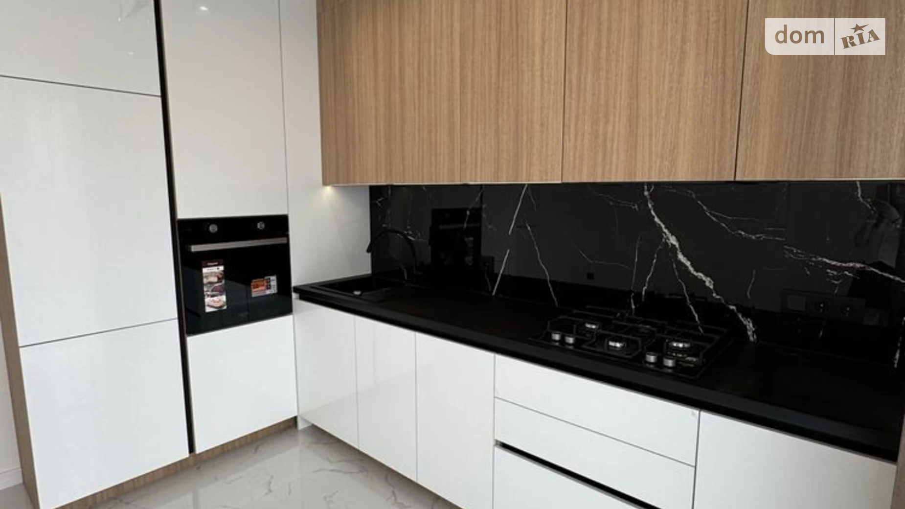 Продается 2-комнатная квартира 53 кв. м в Ровно, ул. Николая Боголюбова - фото 2