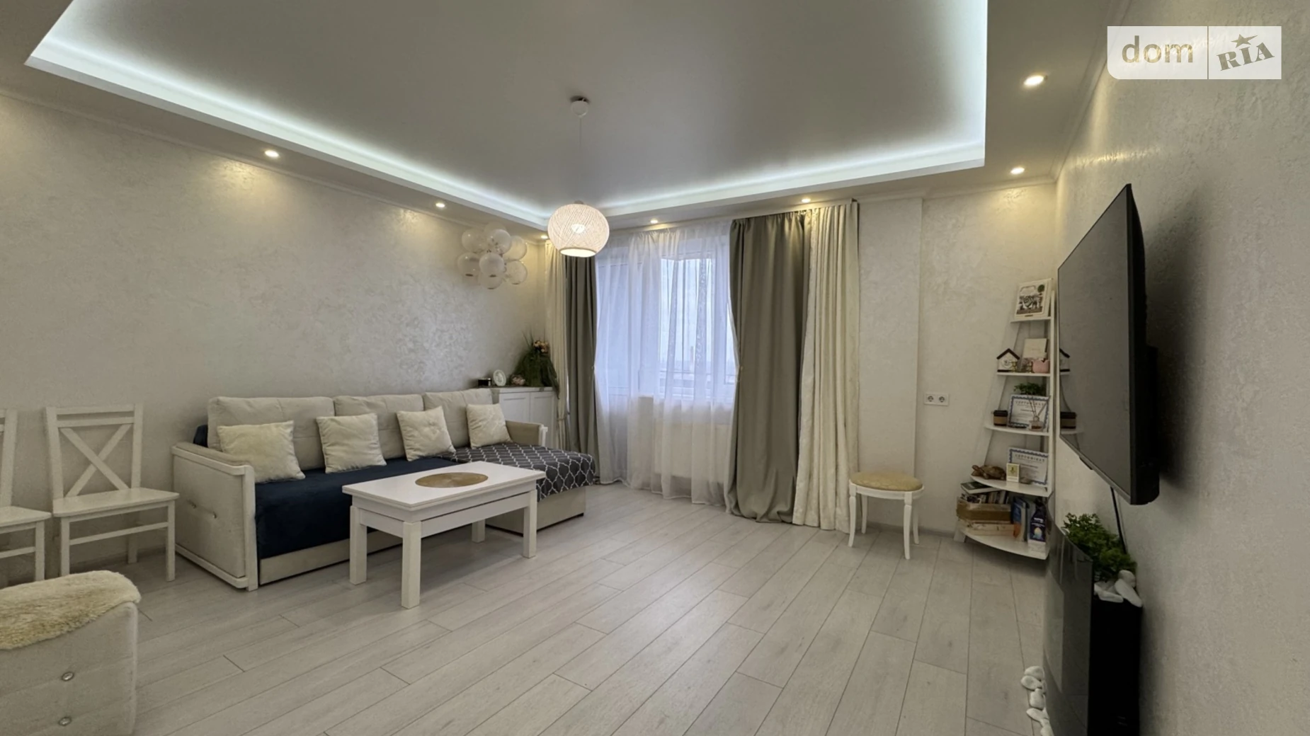 Продается 1-комнатная квартира 43 кв. м в Ровно, ул. Соборная - фото 3