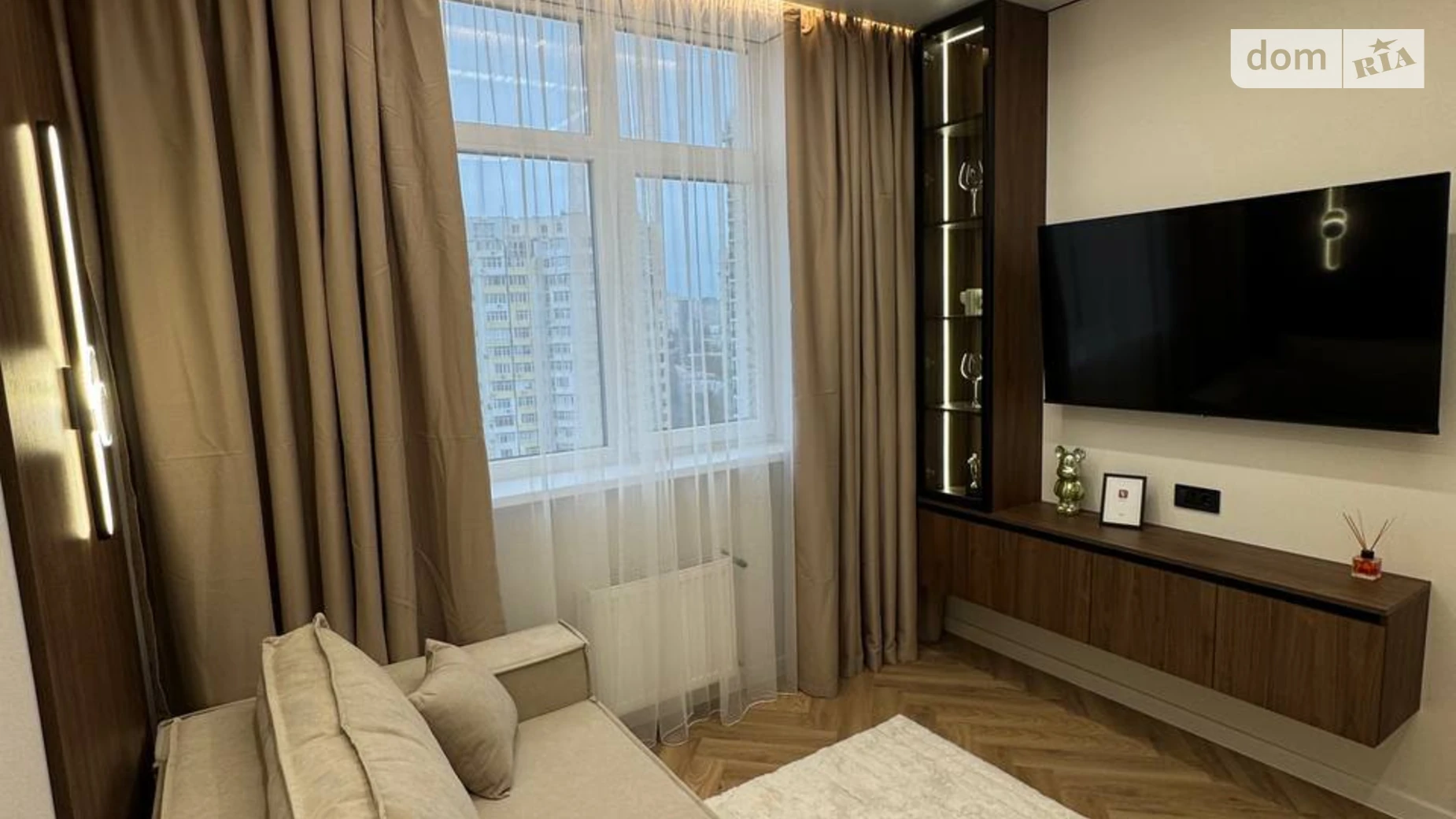 Продается 2-комнатная квартира 60.6 кв. м в Одессе, ул. Краснова, 1Б - фото 2