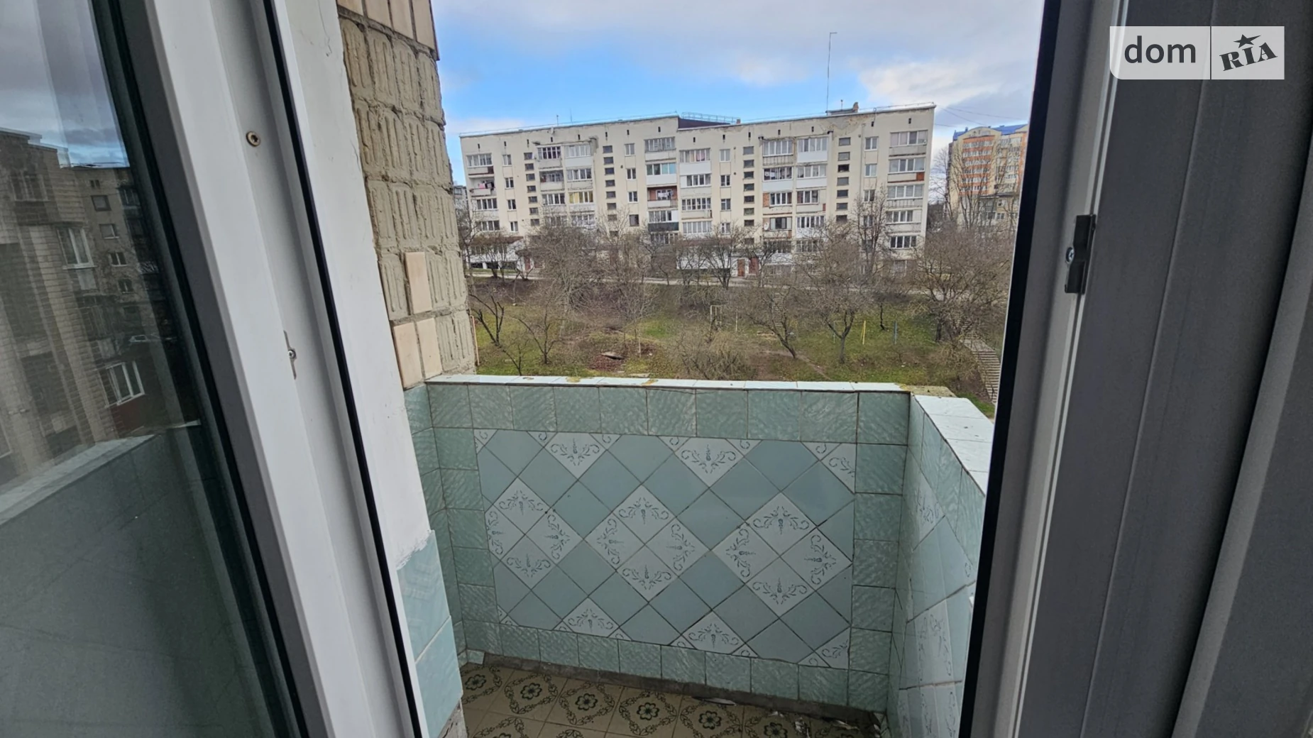 3-комнатная квартира 68 кв. м в Тернополе, ул. Карпенко - фото 4