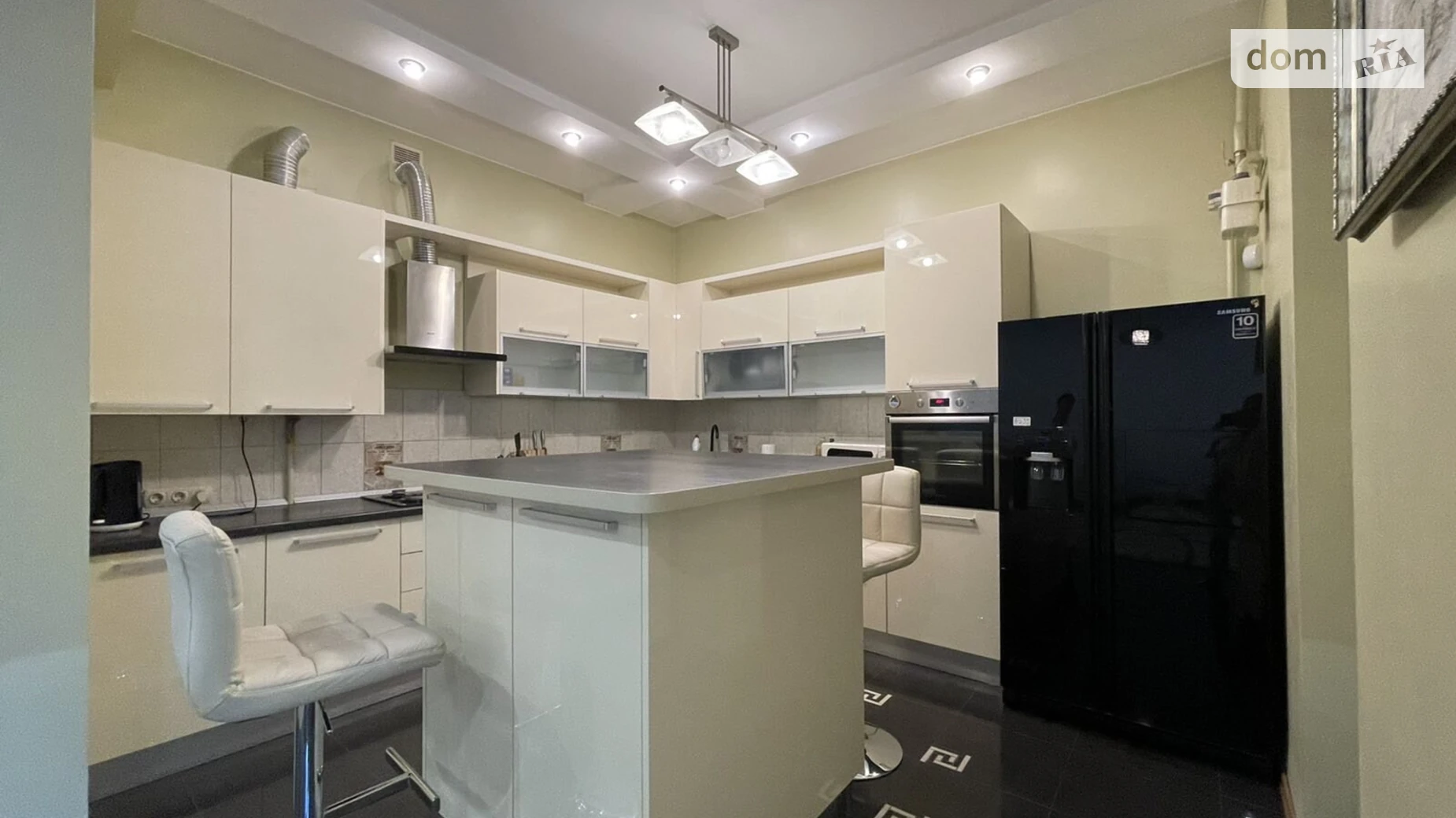 Сдается в аренду 3-комнатная квартира 100 кв. м в Львове, ул. Довбуша Олексы - фото 2