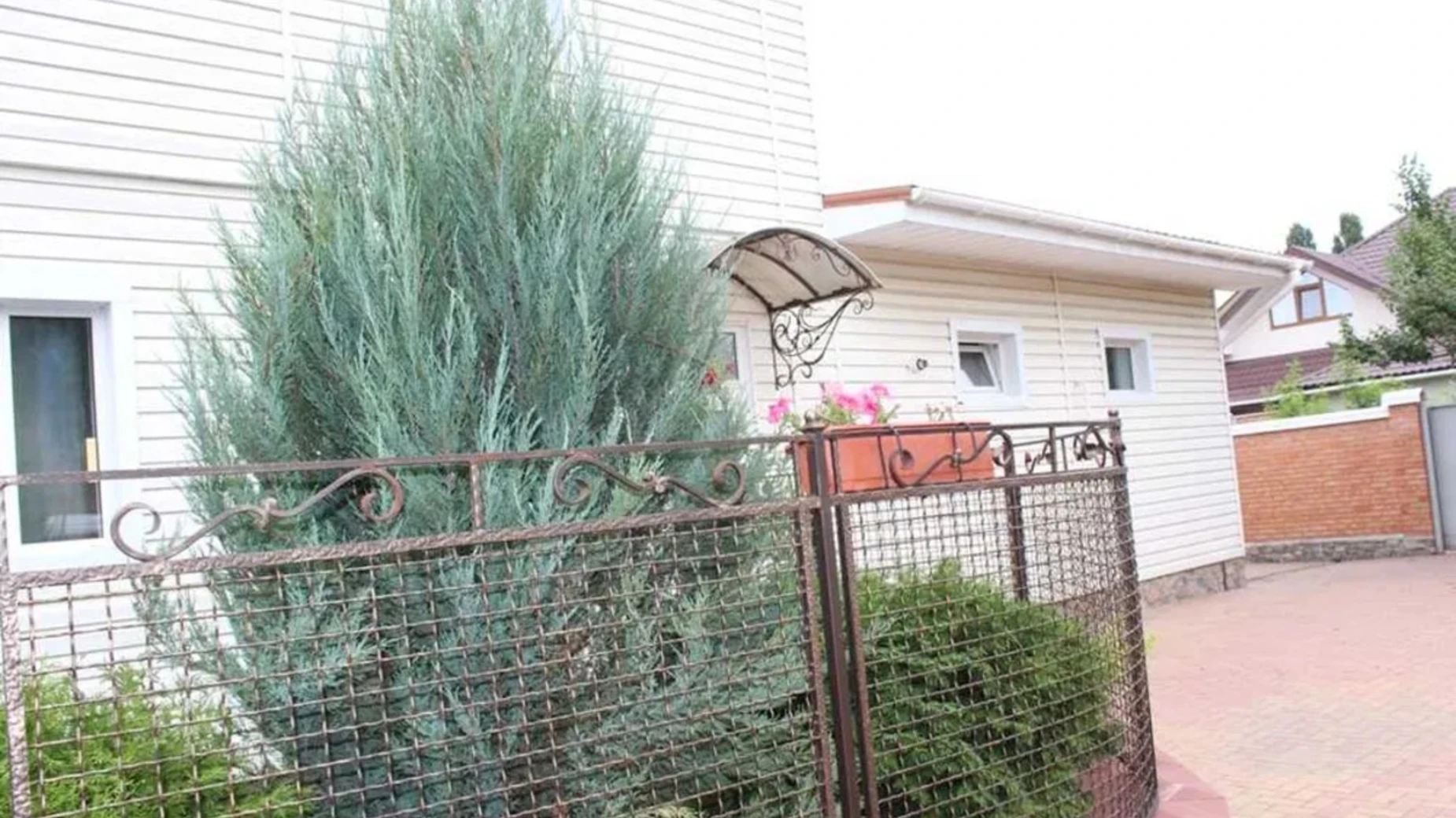 Продается дом на 2 этажа 358 кв. м с садом, цена: 145000 $ - фото 3