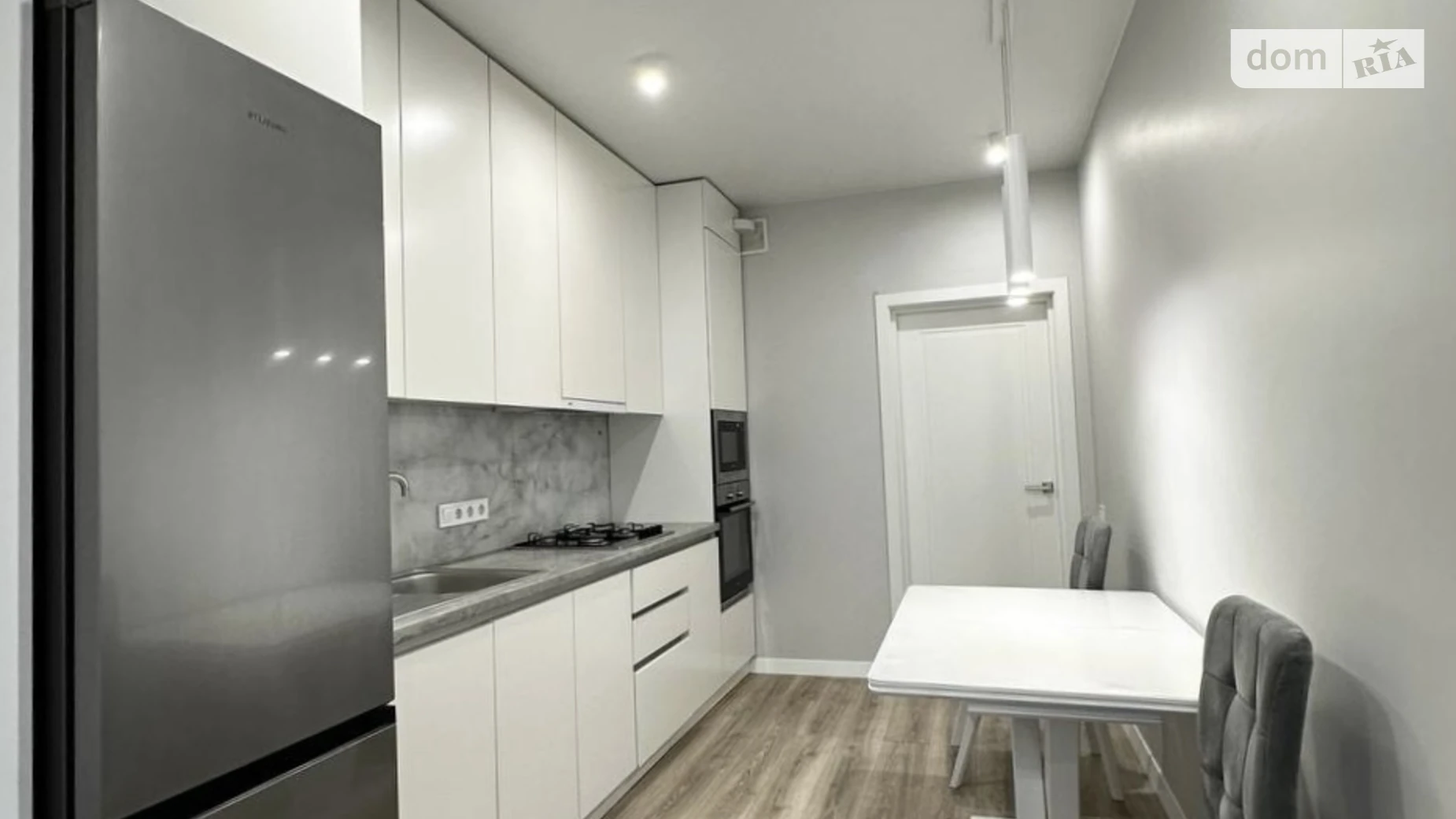 Сдается в аренду 1-комнатная квартира 47 кв. м в Львове, ул. Шевченко Тараса, 27 - фото 4