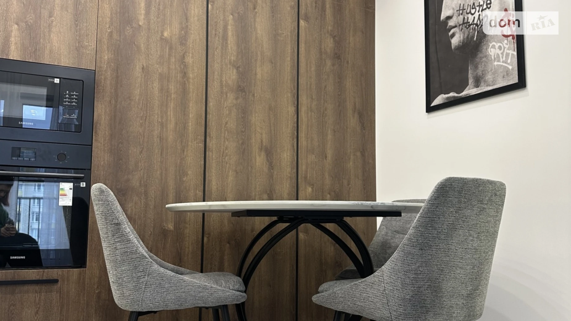 Продается 1-комнатная квартира 43 кв. м в Одессе, ул. Краснова - фото 2