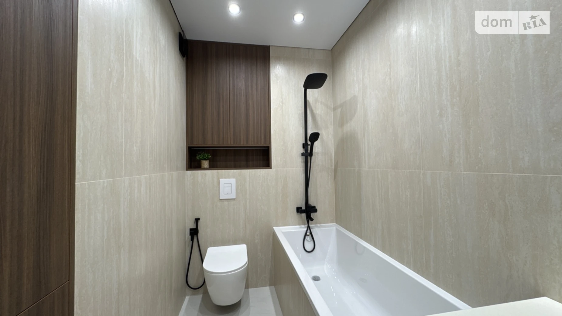 Сдается в аренду 1-комнатная квартира 44.5 кв. м в Ивано-Франковске, цена: 500 $ - фото 3