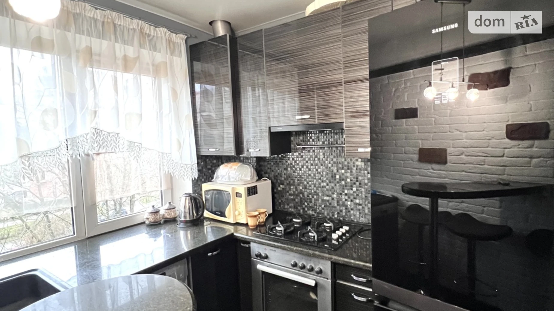 3-комнатная квартира 50 кв. м в Тернополе, ул. Мира, 1А - фото 3