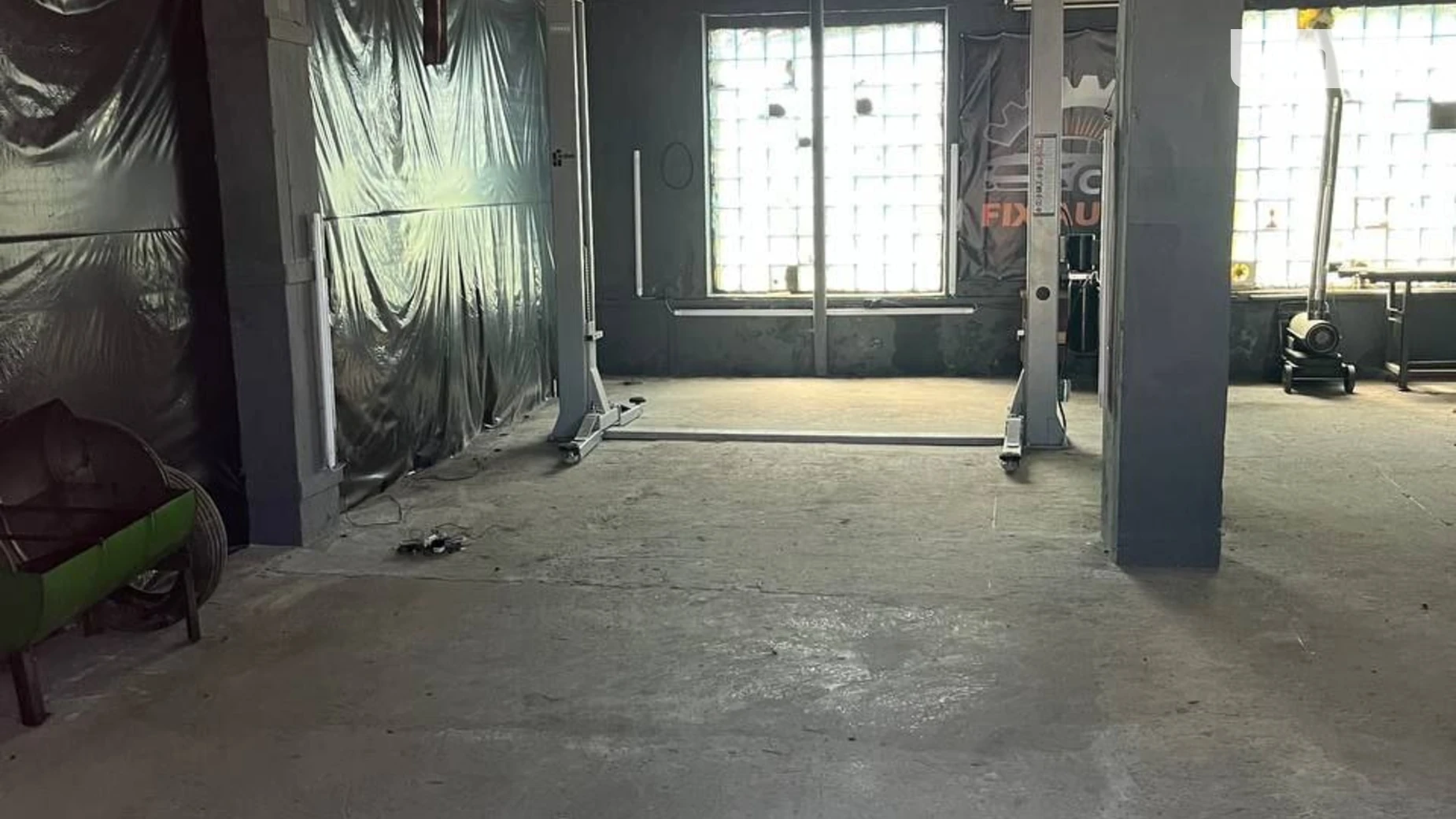 Сдается в аренду помещения свободного назначения 100 кв. м в 1-этажном здании, цена: 10000 $ - фото 3