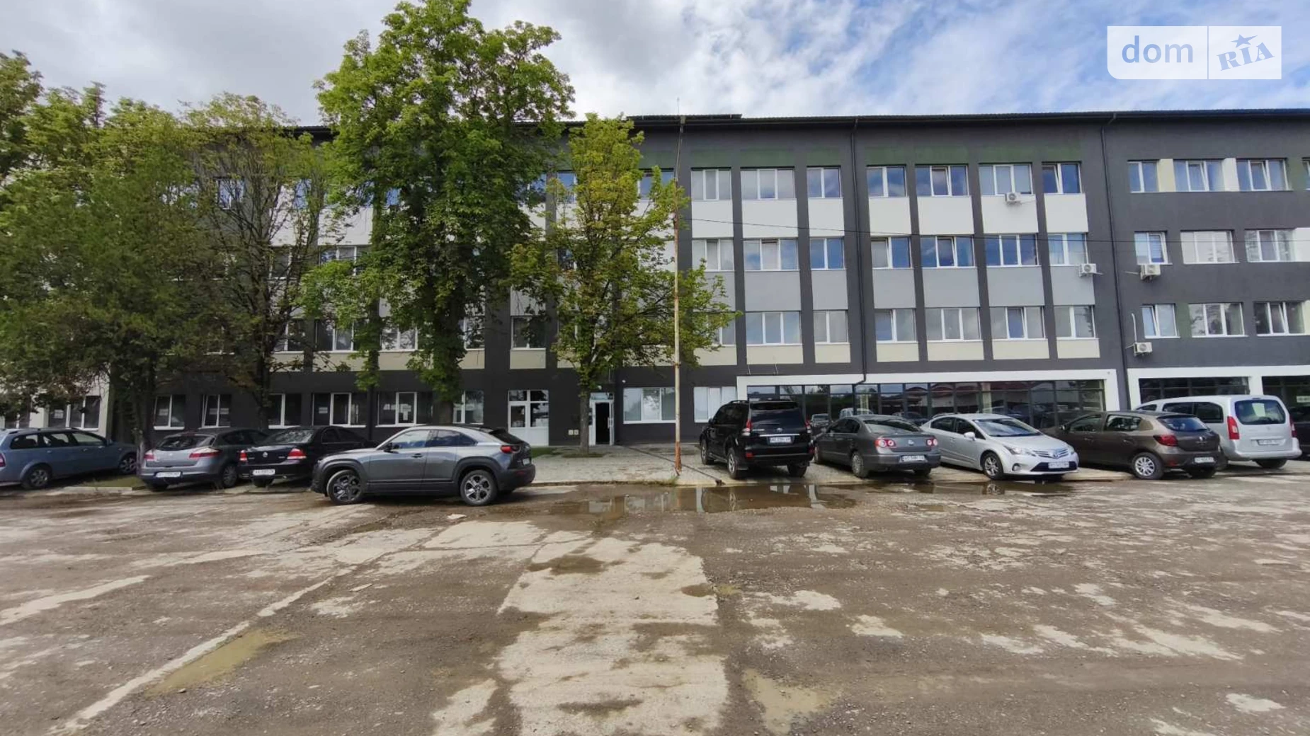 Продается 1-комнатная квартира 37 кв. м в Ужгороде, ул. Сергея Мартина(Парижской Коммуны) - фото 2