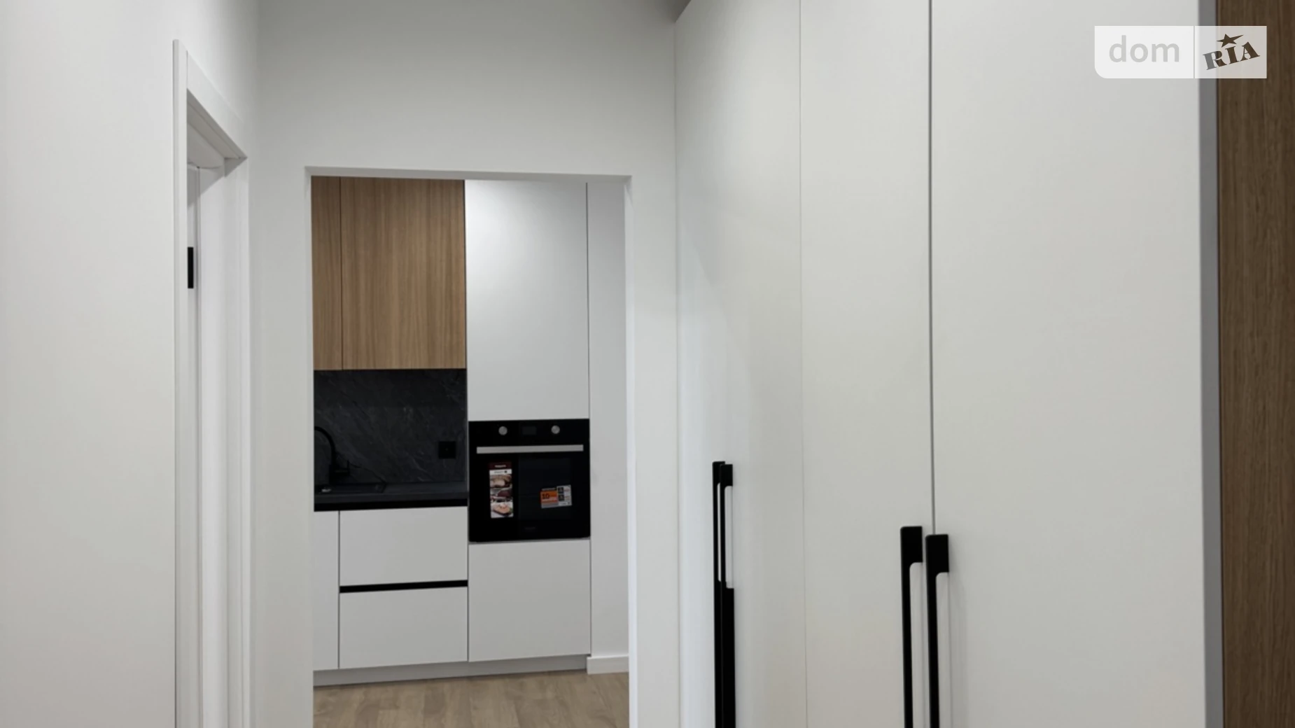 Продается 2-комнатная квартира 58.6 кв. м в Ровно, ул. Николая Боголюбова, 1 - фото 4