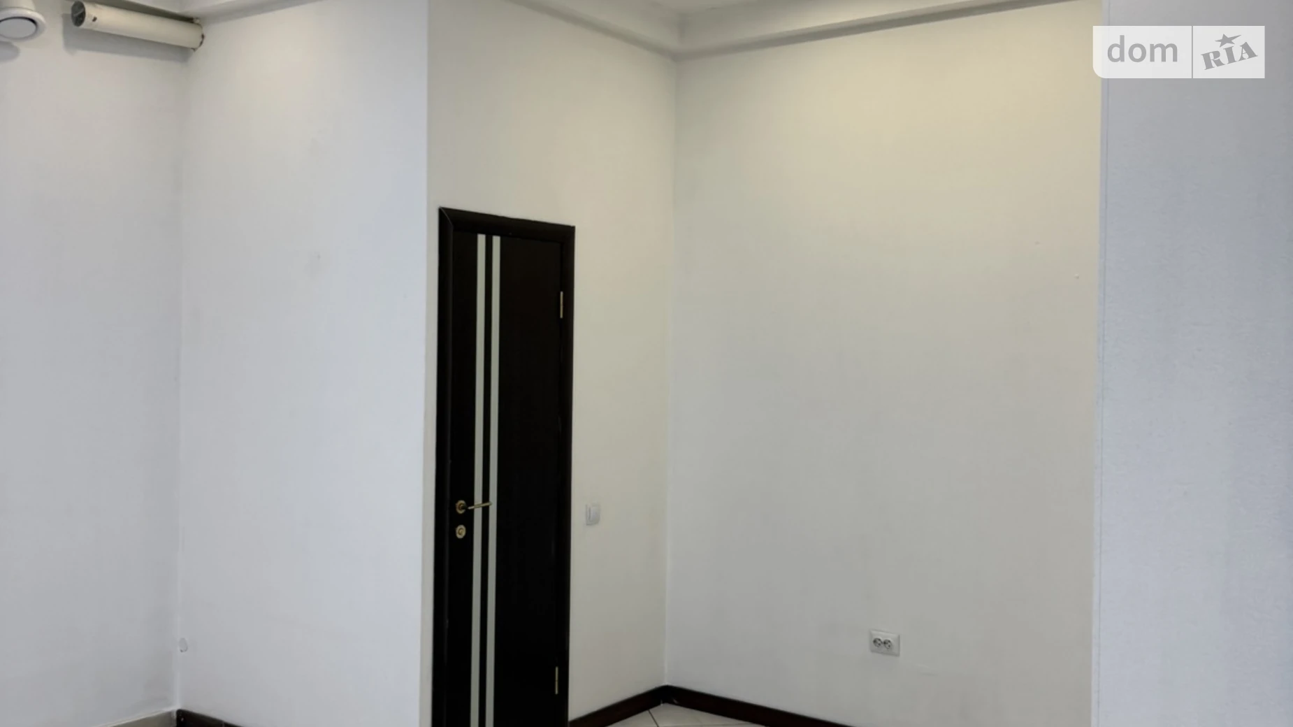 Сдается в аренду офис 55 кв. м в бизнес-центре, цена: 13000 грн - фото 2