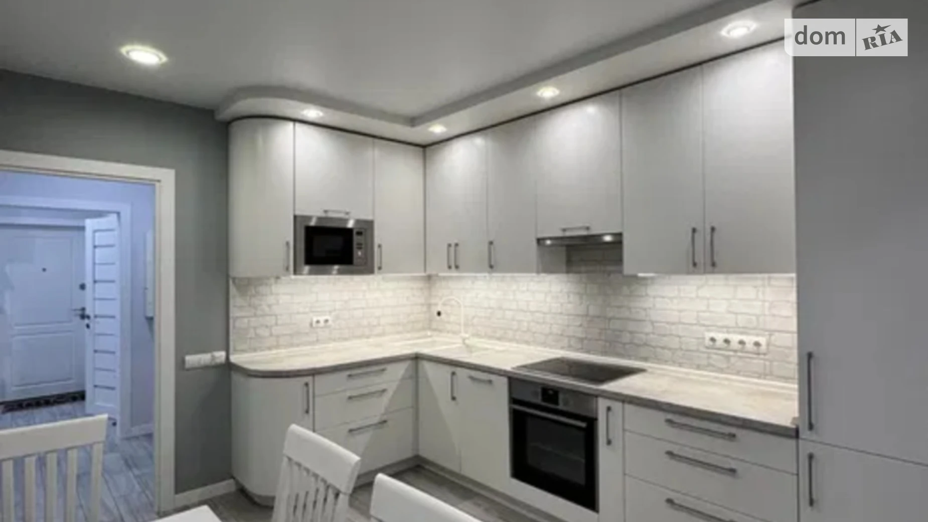 Продается 2-комнатная квартира 63.2 кв. м в Киеве, ул. Софии Русовой, 5Б - фото 2