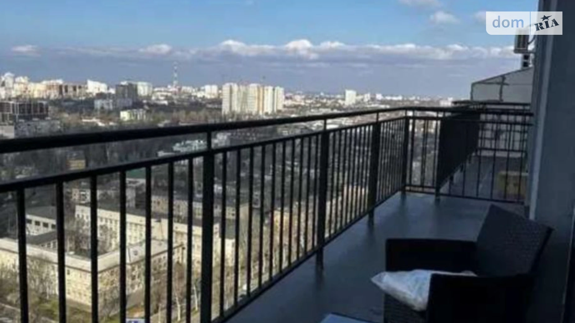 Сдается в аренду 1-комнатная квартира 48 кв. м в Одессе, ул. Академика Филатова, 2 корпус 2 - фото 2