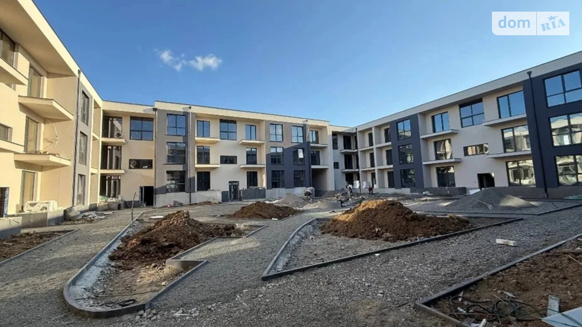 Продается 2-комнатная квартира 64 кв. м в Сторожнице, ул. Цветная - фото 2