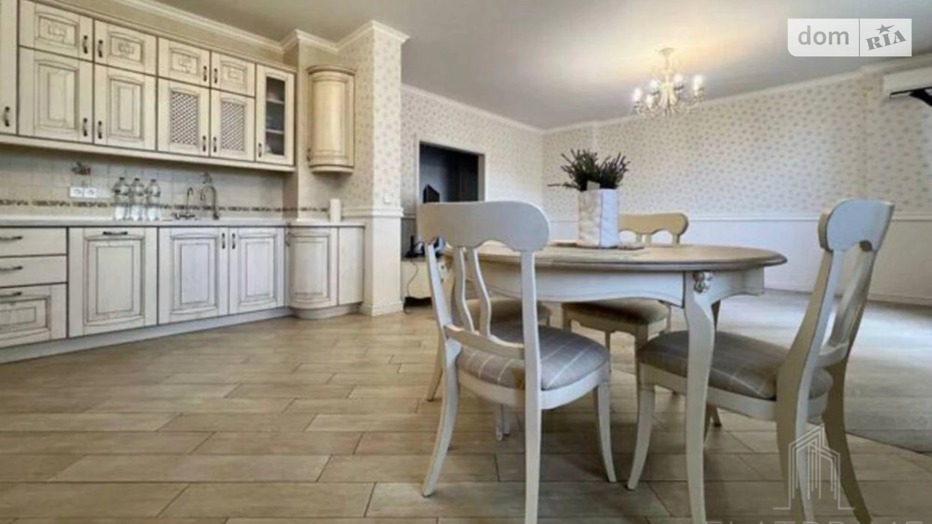 Продается 3-комнатная квартира 106 кв. м в Киеве, ул. Раисы Окипной, 10 - фото 2