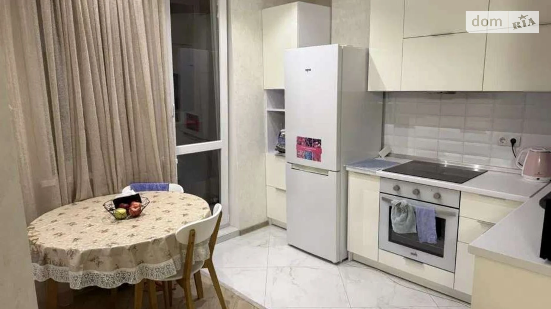 Сдается в аренду 2-комнатная квартира 68 кв. м в Одессе, ул. Костанди, 162/1 - фото 3