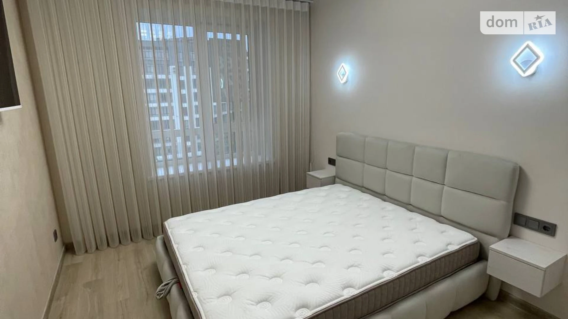 Продается 2-комнатная квартира 63.6 кв. м в Ивано-Франковске, ул. Приозерная, 38 - фото 5