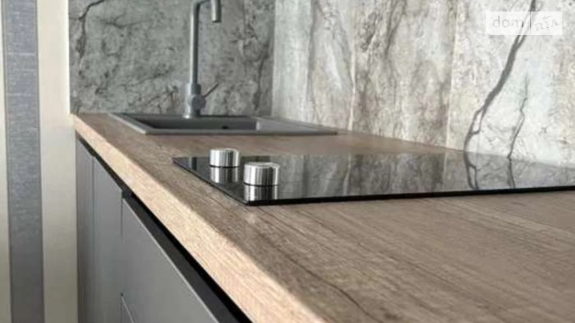 Сдается в аренду 1-комнатная квартира 44 кв. м в Одессе, ул. Литературная, 10 - фото 2