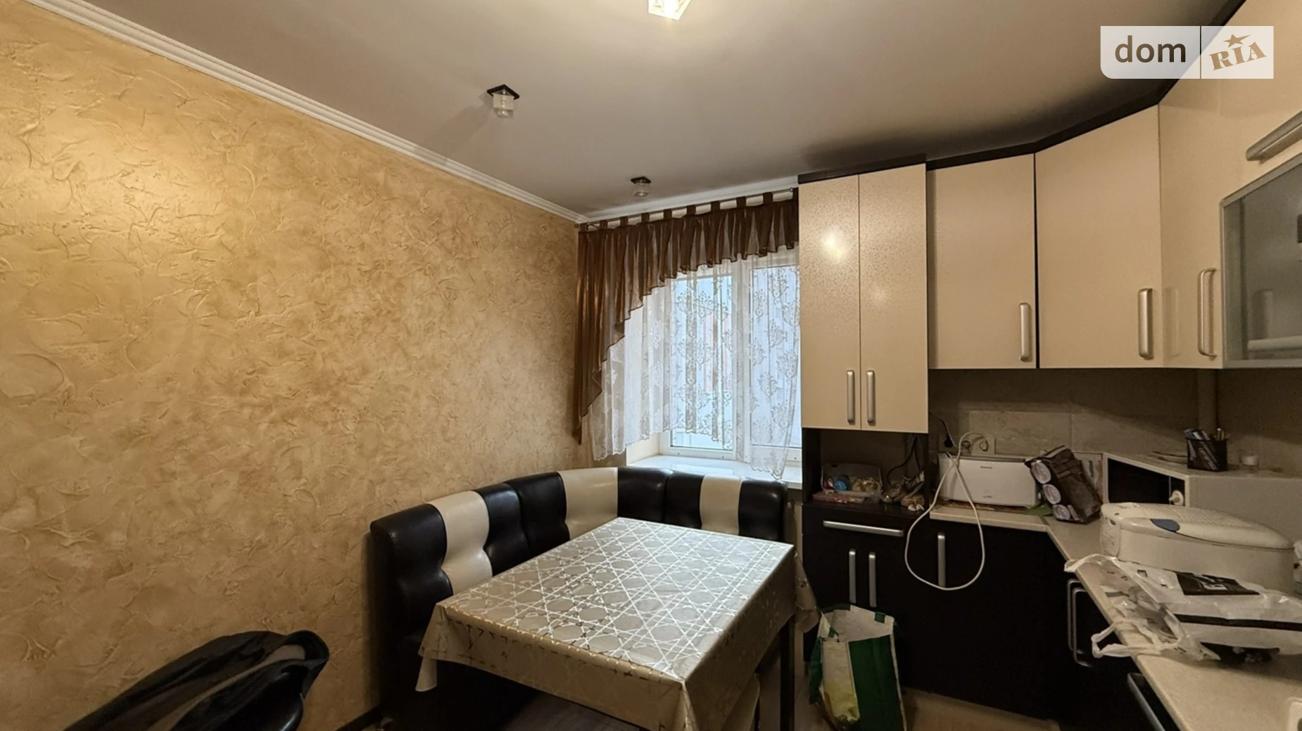 2-комнатная квартира 77 кв. м в Тернополе, ул. Академика Сергея Королева - фото 5