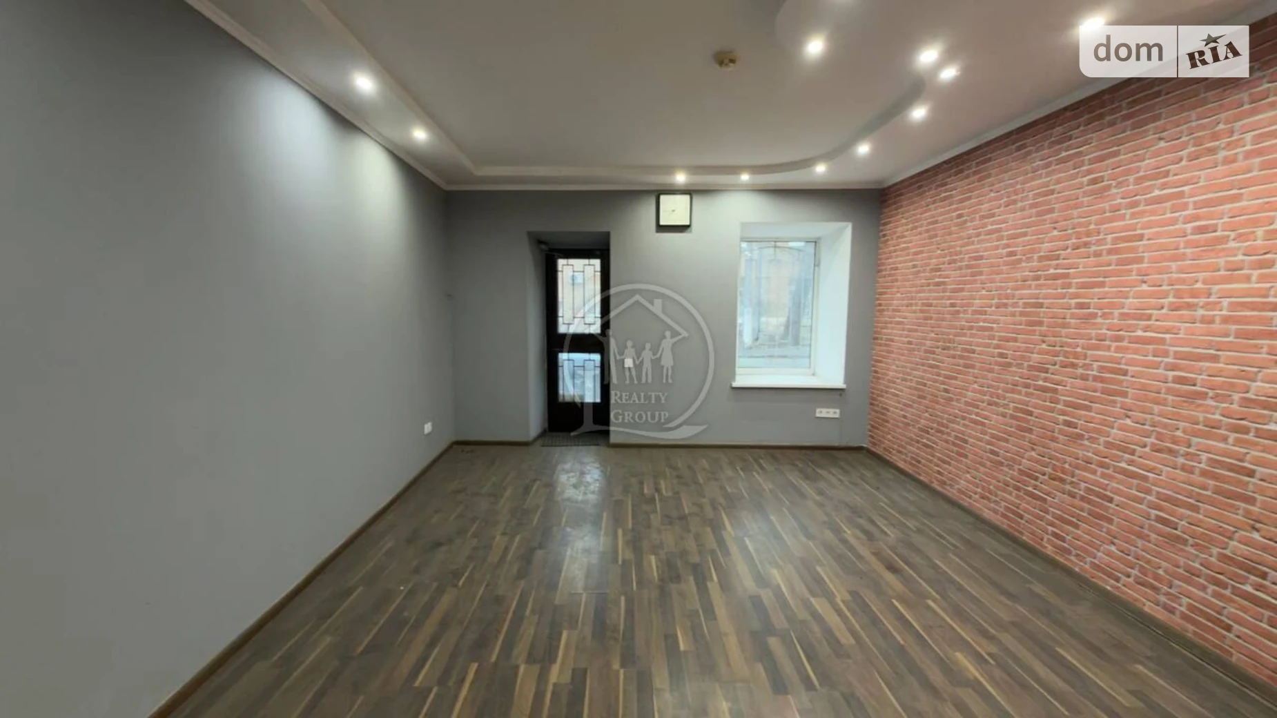 Сдается в аренду офис 43 кв. м в бизнес-центре, цена: 400 $ - фото 2