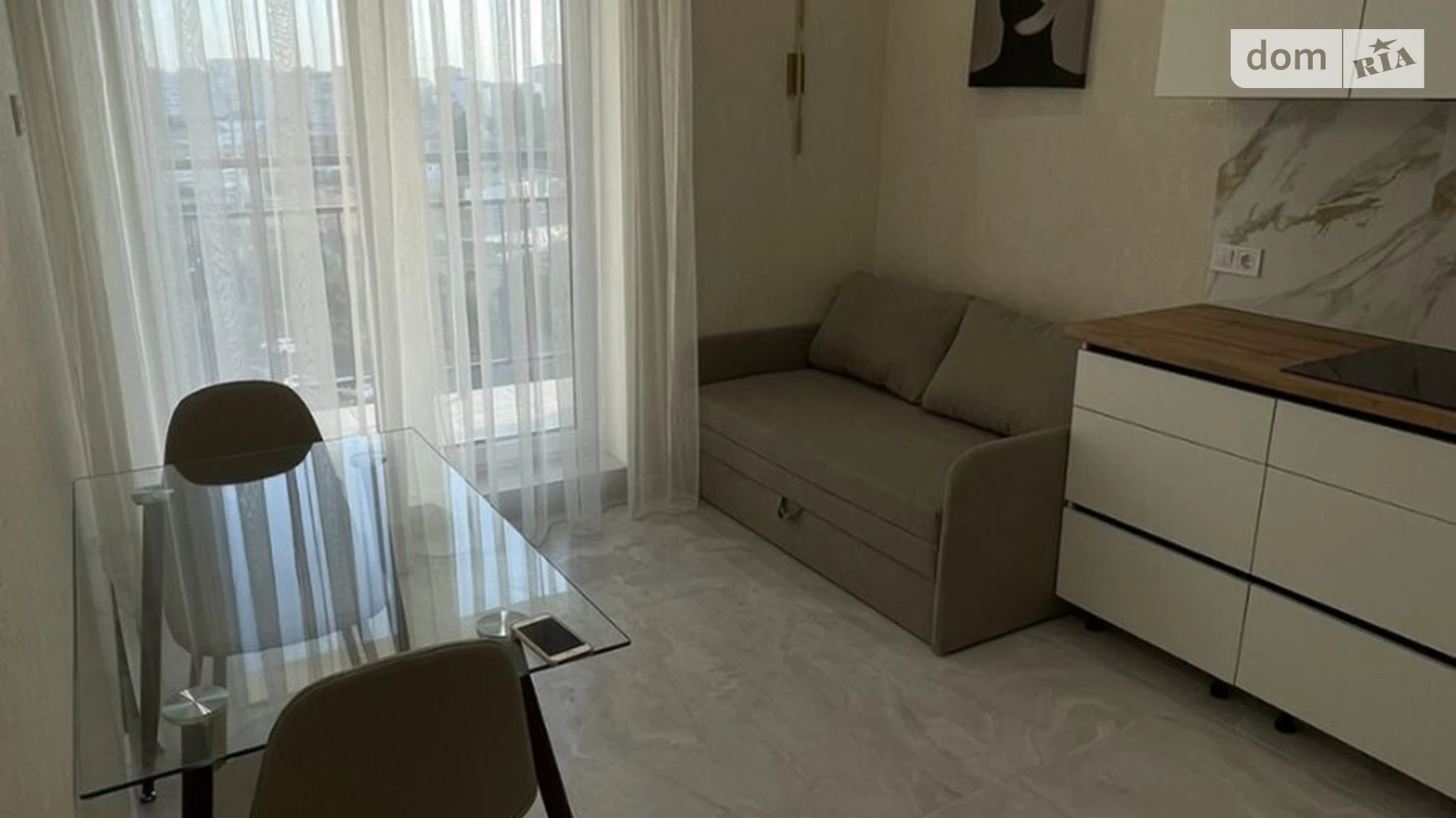 Продается 1-комнатная квартира 43 кв. м в Одессе, ул. Краснова, 3 - фото 2