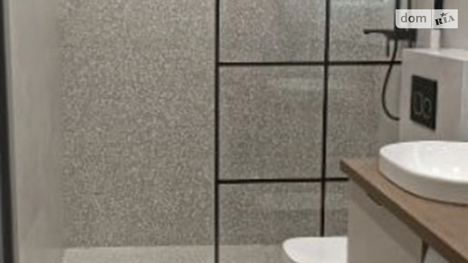 Продается 1-комнатная квартира 40 кв. м в Одессе, ул. Краснова, 3 - фото 2