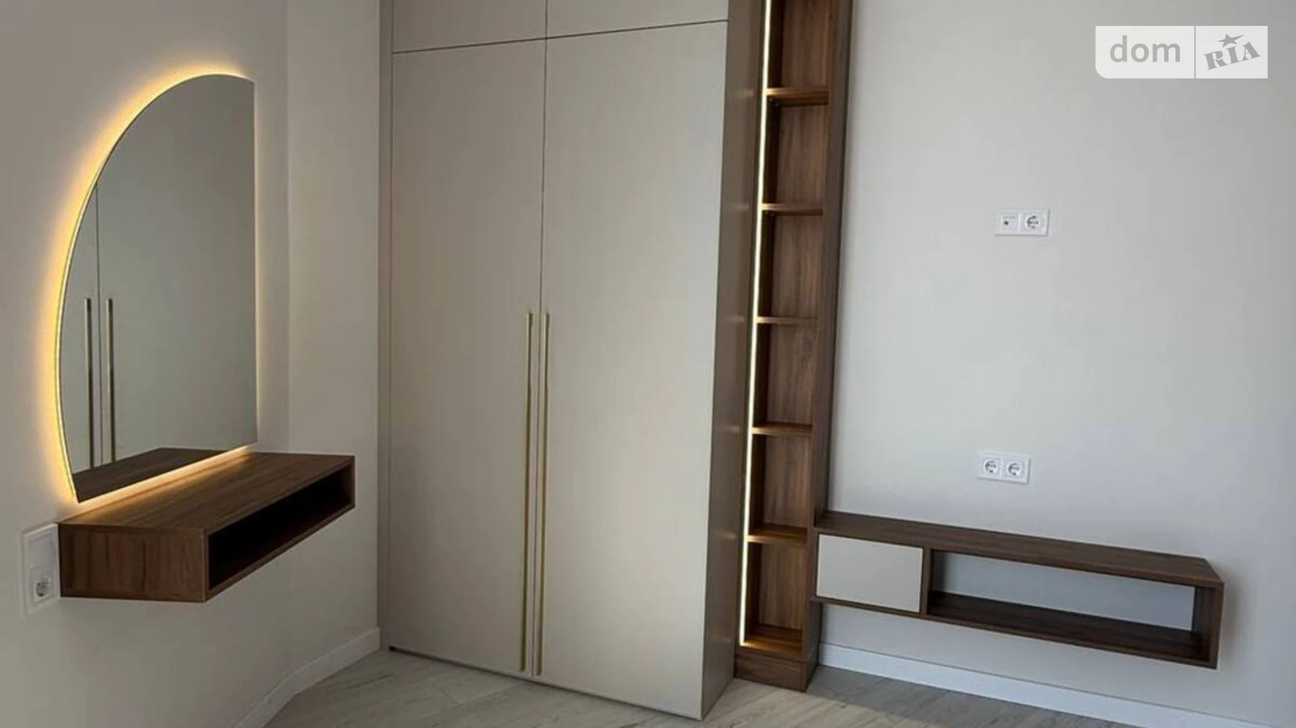 Продается 1-комнатная квартира 41.2 кв. м в Одессе, ул. Краснова, 3 - фото 2