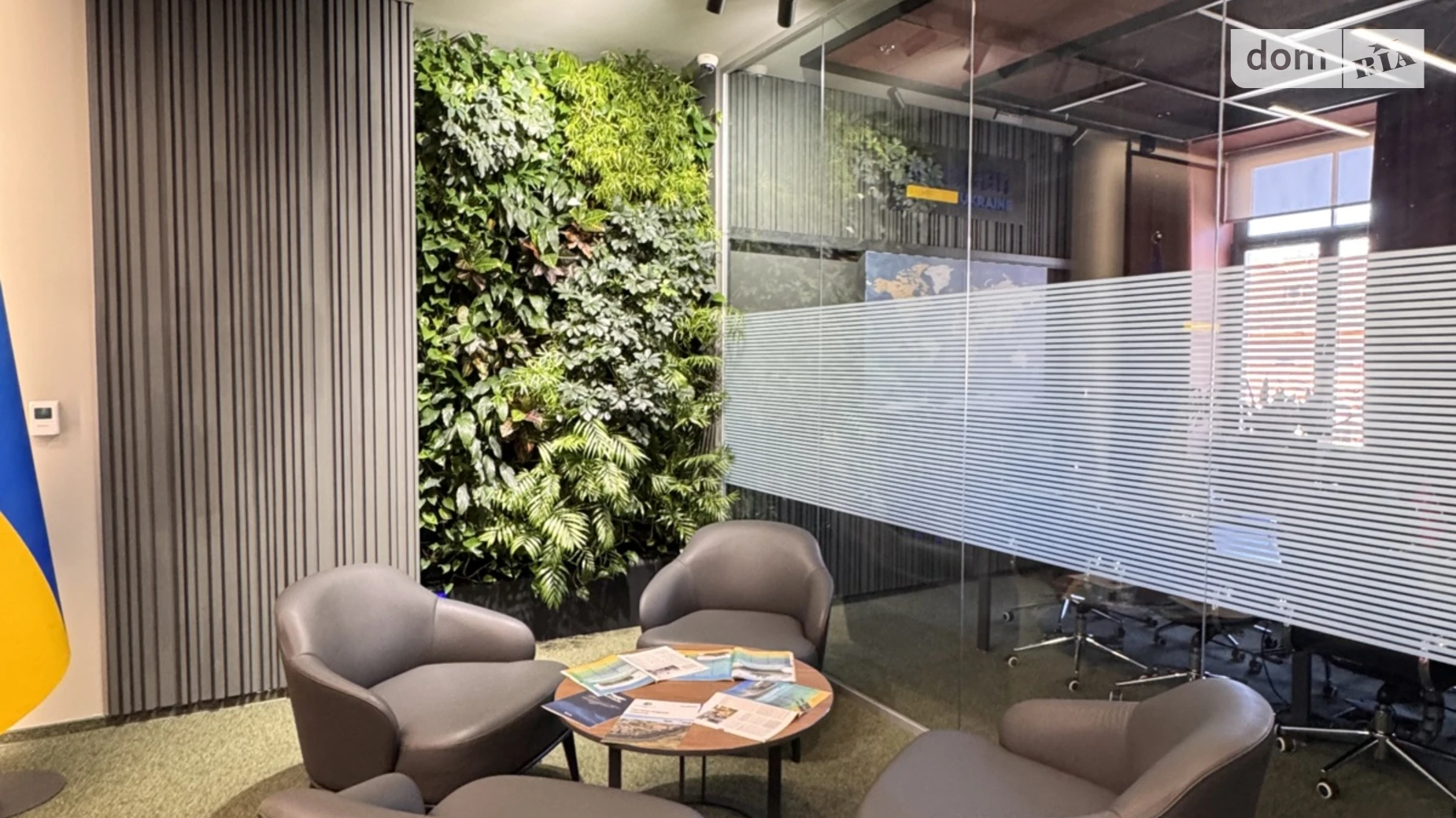 Сдается в аренду офис 172 кв. м в бизнес-центре, цена: 4300 $ - фото 2