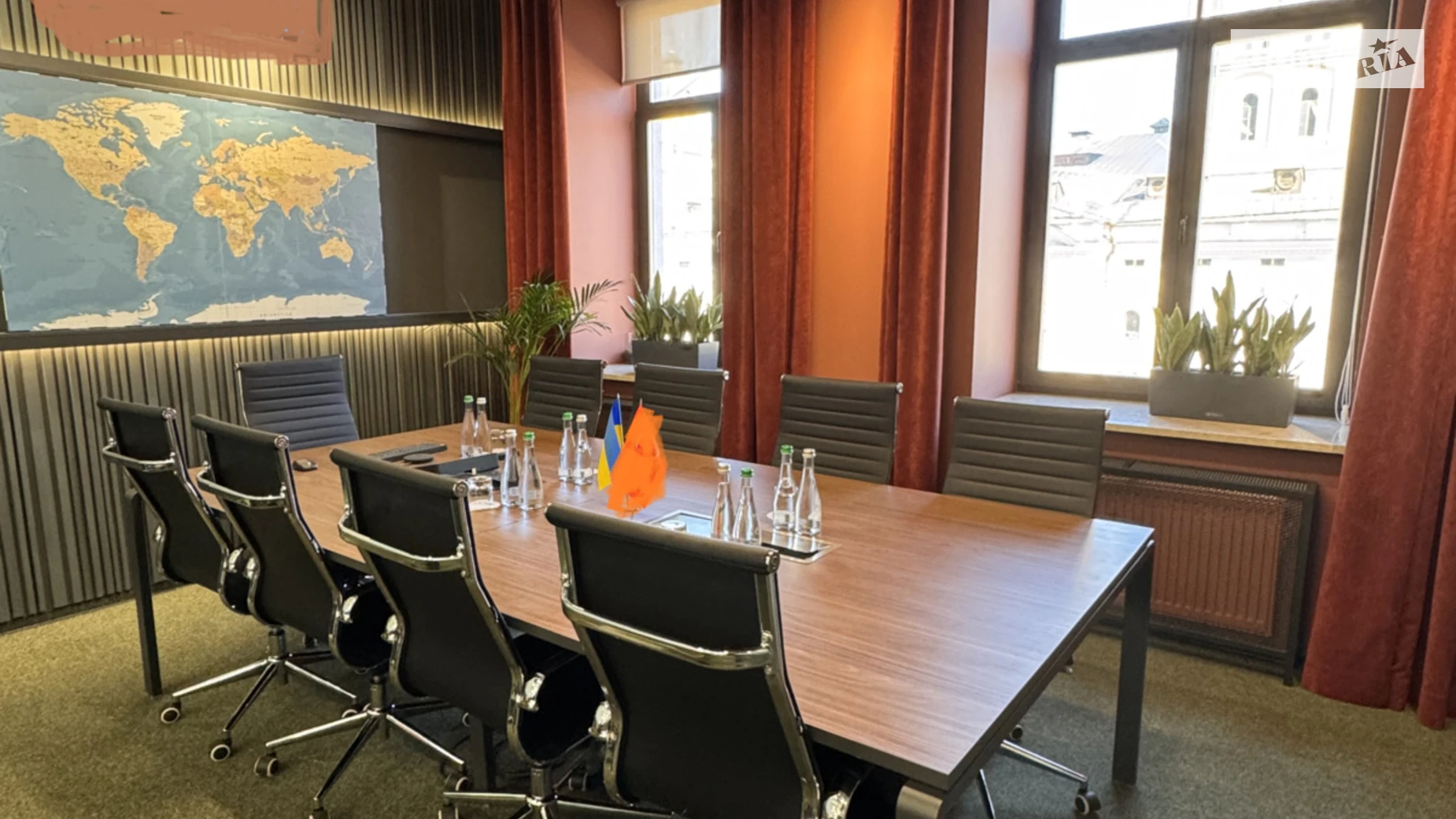 Сдается в аренду офис 172 кв. м в бизнес-центре, цена: 4300 $ - фото 3