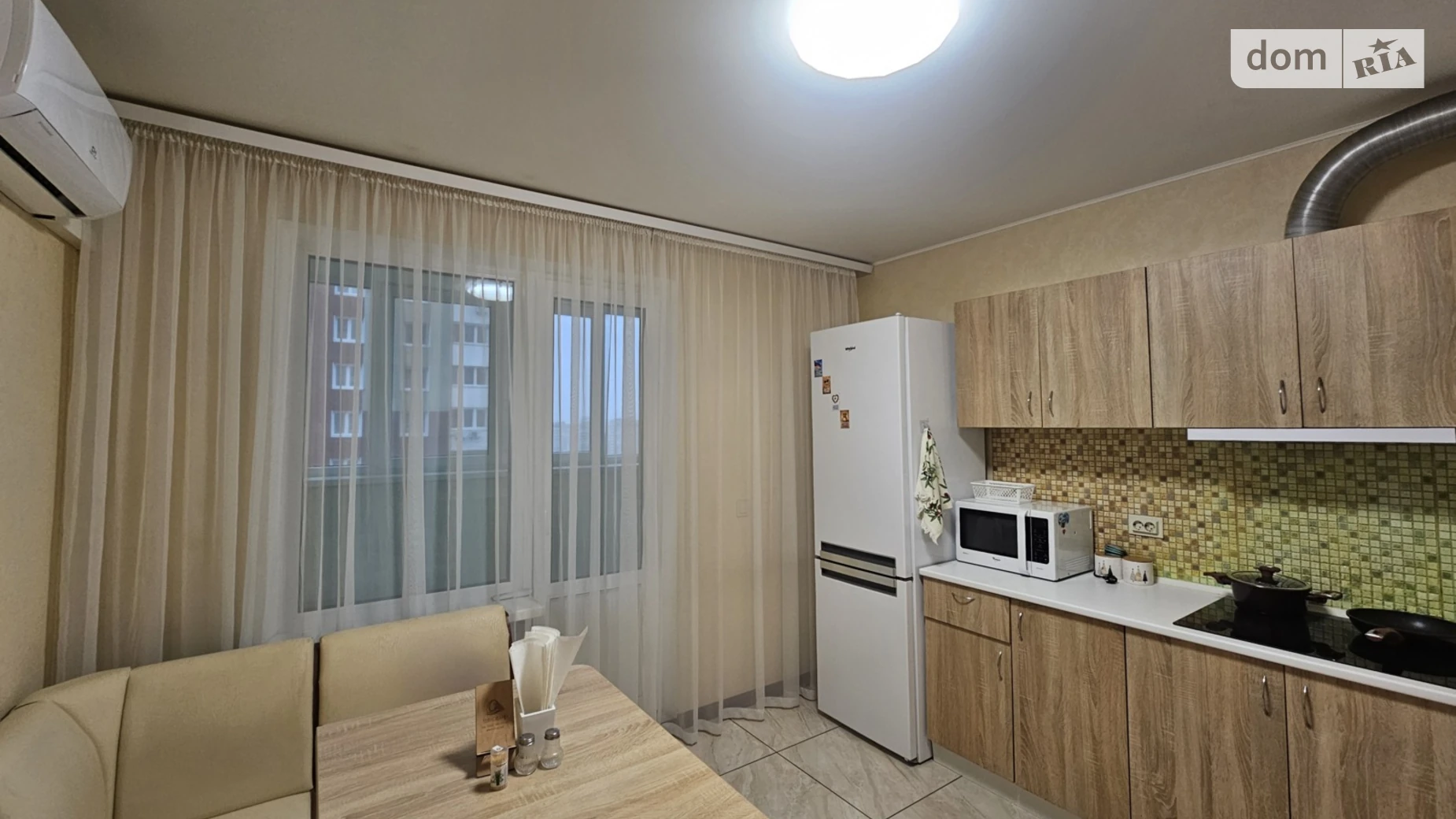 Продается 3-комнатная квартира 98 кв. м в Киеве, ул. Сергeя Данченко, 1 корпус 5 - фото 3