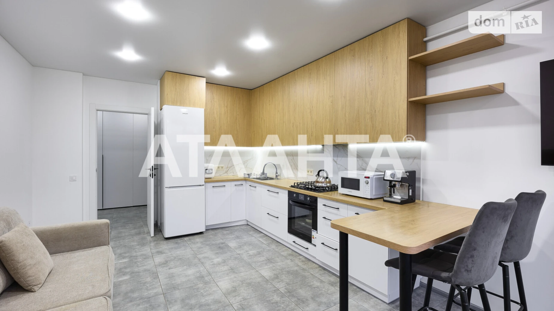 Продается 2-комнатная квартира 68.6 кв. м в Лисиничах, ул. Золотая - фото 4