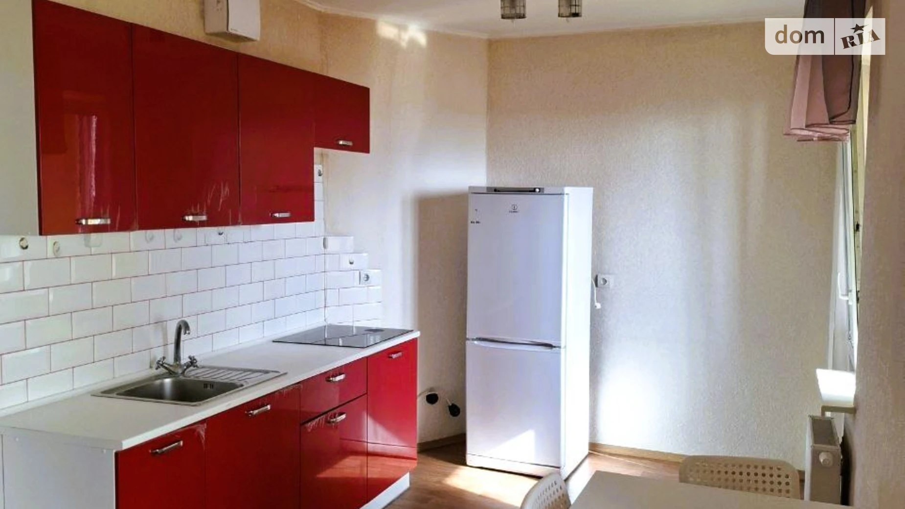 Продается 1-комнатная квартира 33 кв. м в Киеве, ул. Самойло Кошки(Маршала Конева), 5Г - фото 2