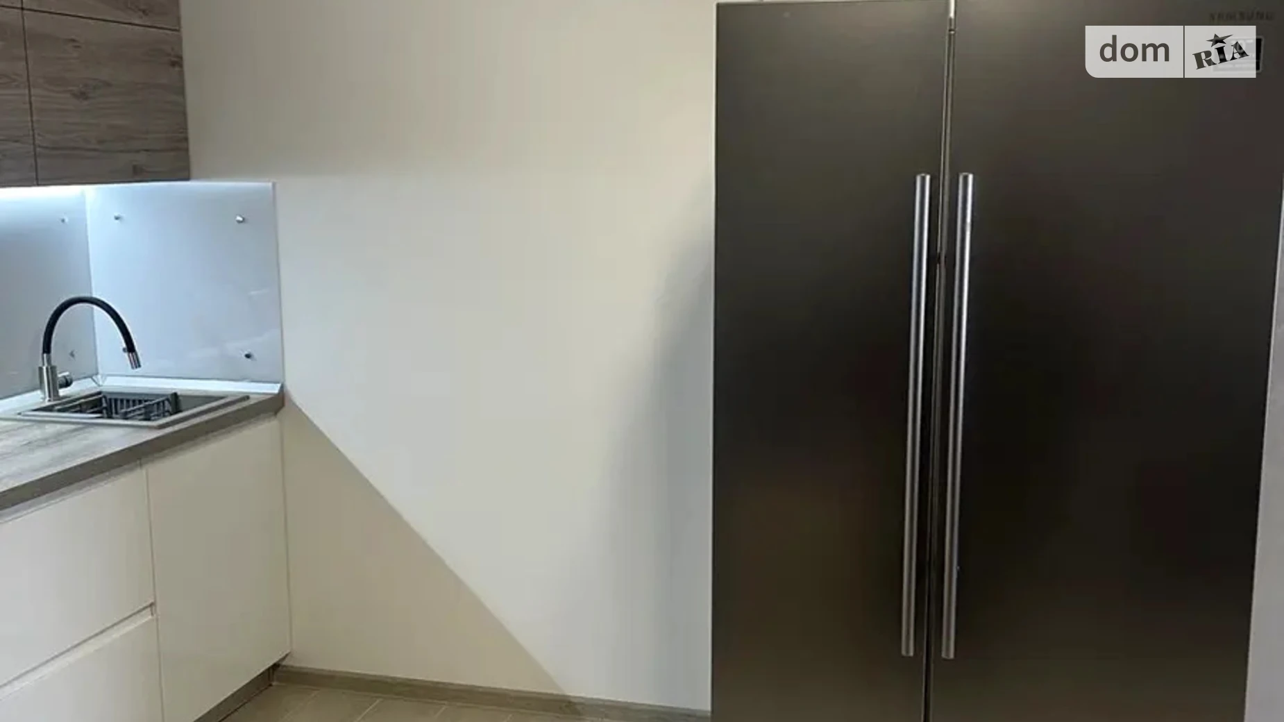 Продається 1-кімнатна квартира 70 кв. м у Києві, вул. Авіаконструктора Антонова, 2Б - фото 4