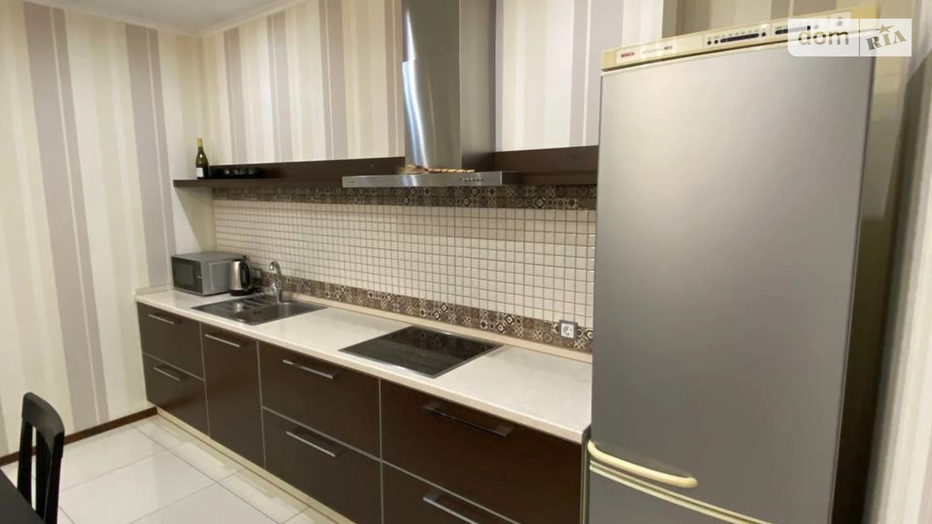 Продается 1-комнатная квартира 67 кв. м в Харькове, просп. Науки, 47/1 - фото 2