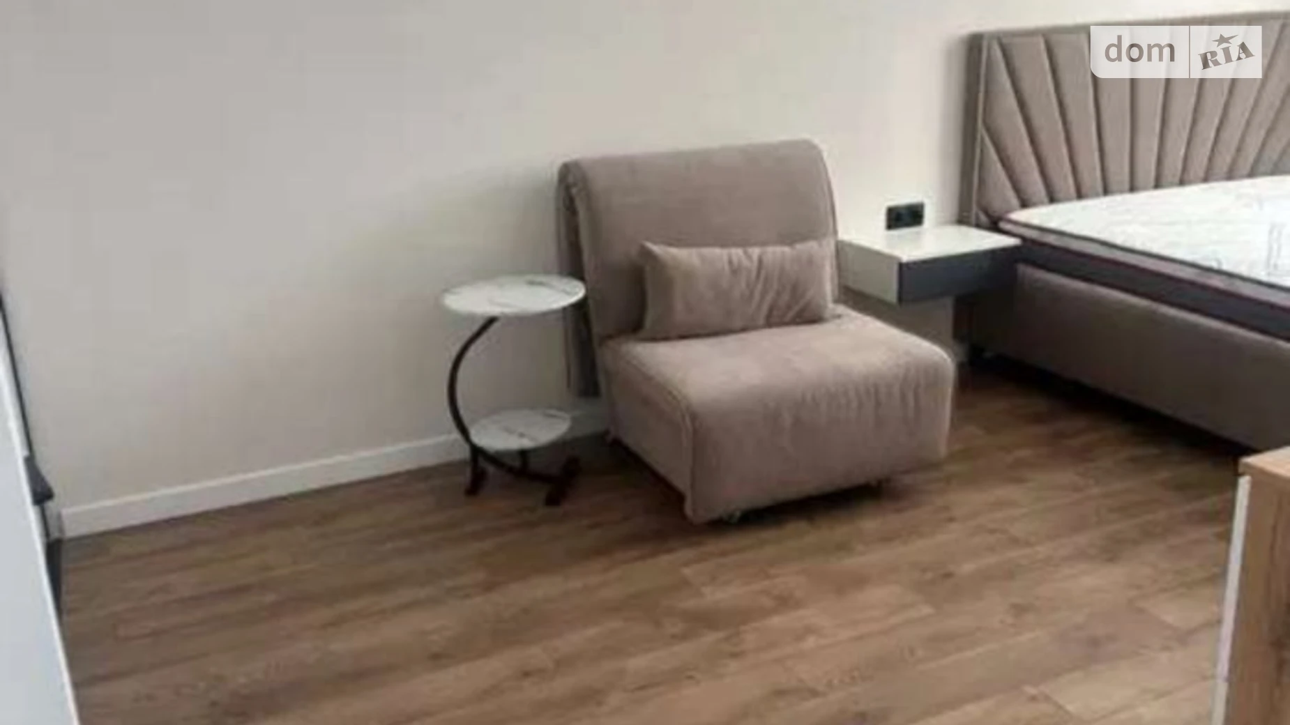 Сдается в аренду 1-комнатная квартира 41 кв. м в Одессе, ул. Краснова, 1Б - фото 2