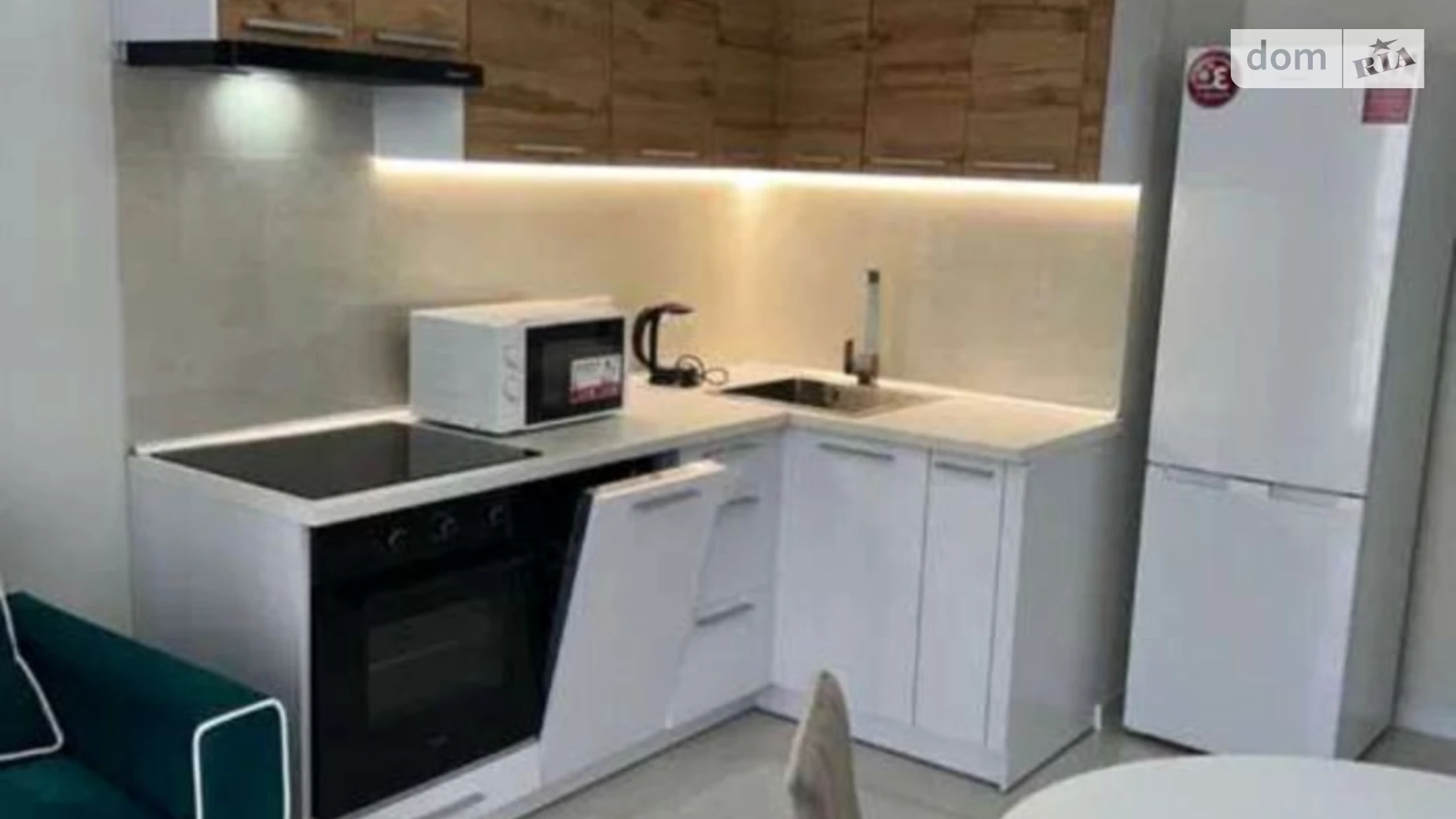 Сдается в аренду 1-комнатная квартира 42 кв. м в Одессе, ул. Краснова, 1Б - фото 2