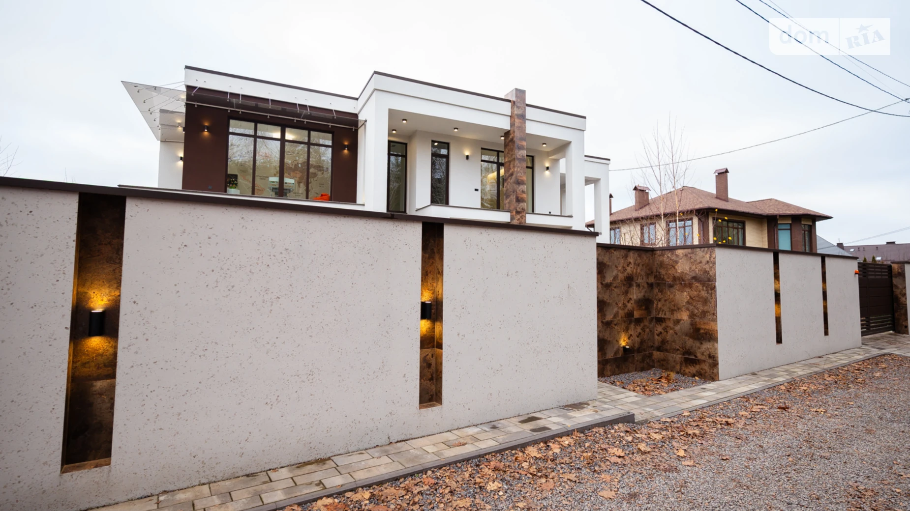 Продається будинок 2 поверховий 275 кв. м з каміном, цена: 685000 $ - фото 3