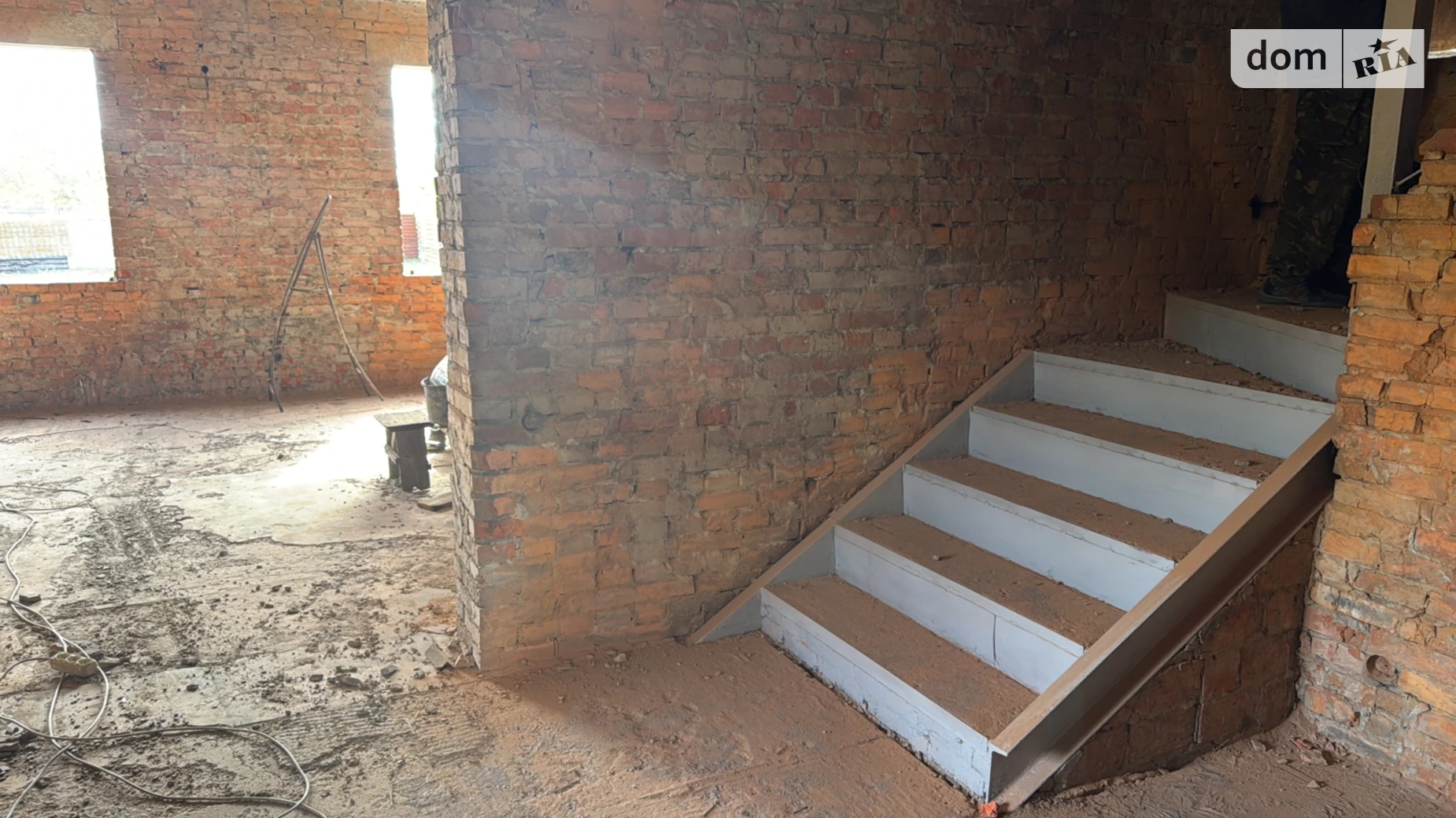 Продается дом на 3 этажа 270 кв. м с садом, цена: 70000 $ - фото 2