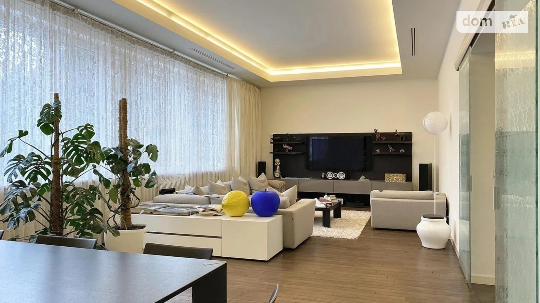 Продается дом на 3 этажа 867.8 кв. м с мебелью, цена: 1700000 $ - фото 4