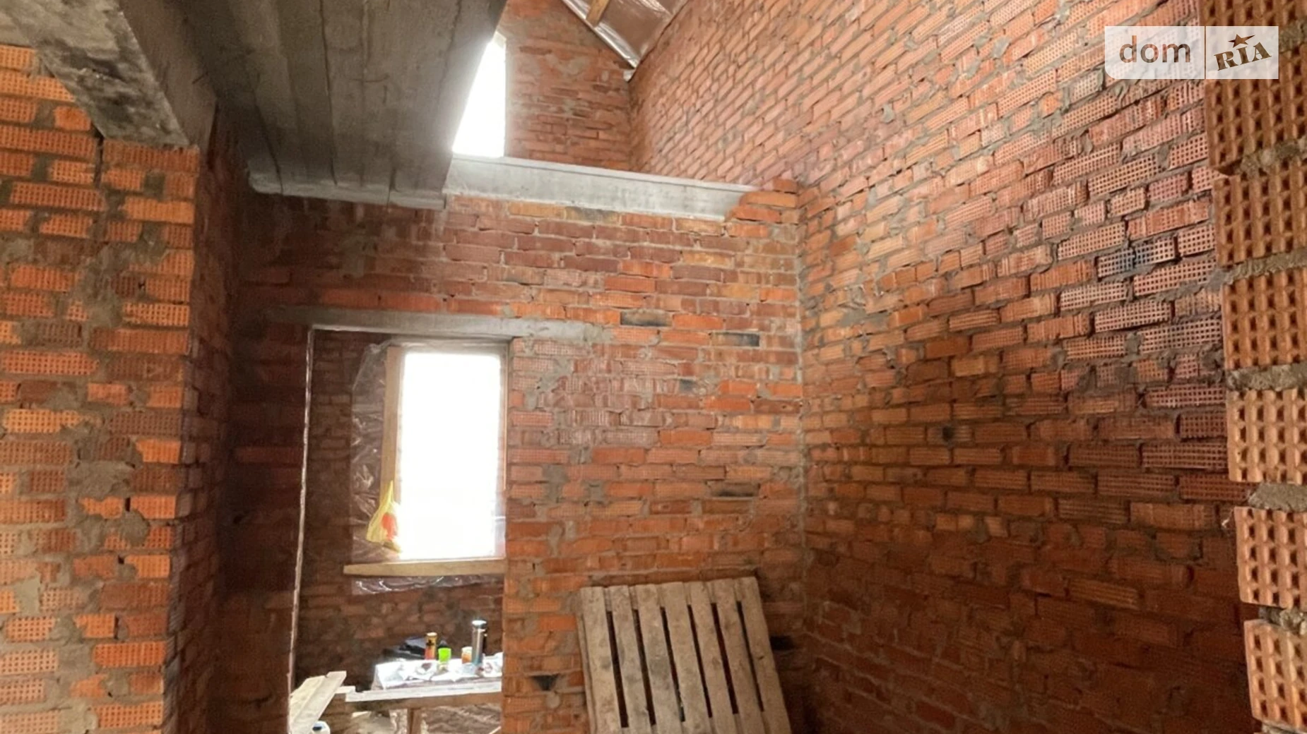 Продается дом на 2 этажа 95 кв. м с гаражом, цена: 87000 $ - фото 4