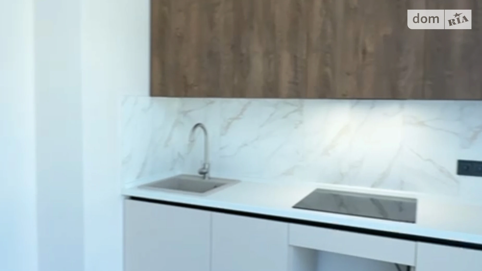 Продается 2-комнатная квартира 67 кв. м в Одессе, ул. Краснова, 3 - фото 3