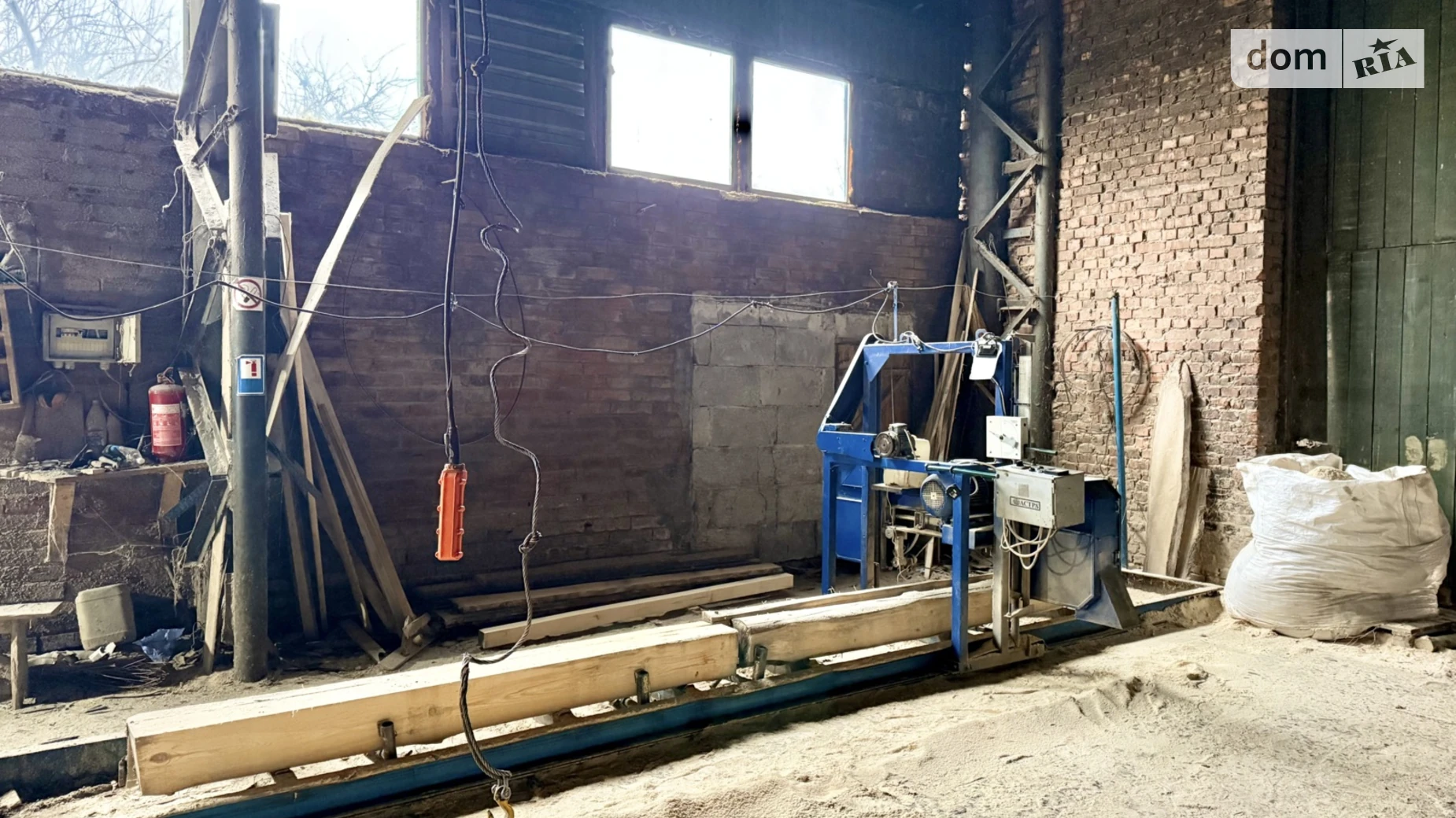Продається приміщення вільного призначення 1514 кв. м в 3-поверховій будівлі, цена: 425000 $ - фото 2