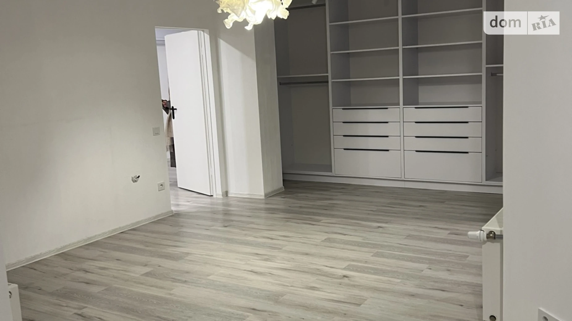 2-комнатная квартира 108 кв. м в Луцке, цена: 1000 € - фото 4